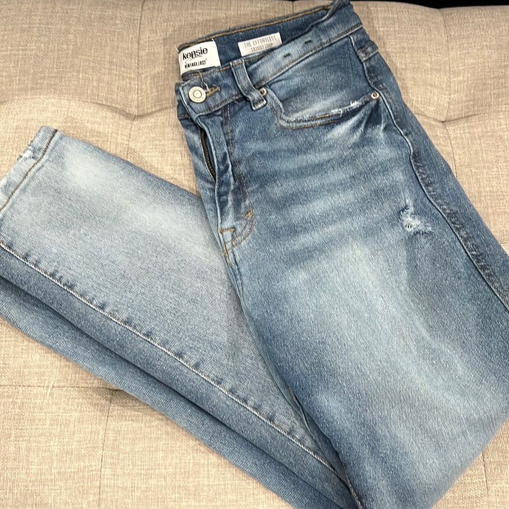 Kenzie skinny crop.